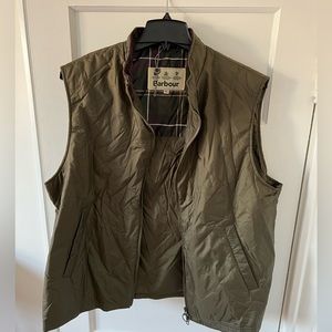 Men’s Barbour Vest. Olive Green. Corduroy lined collar. Size XXL.